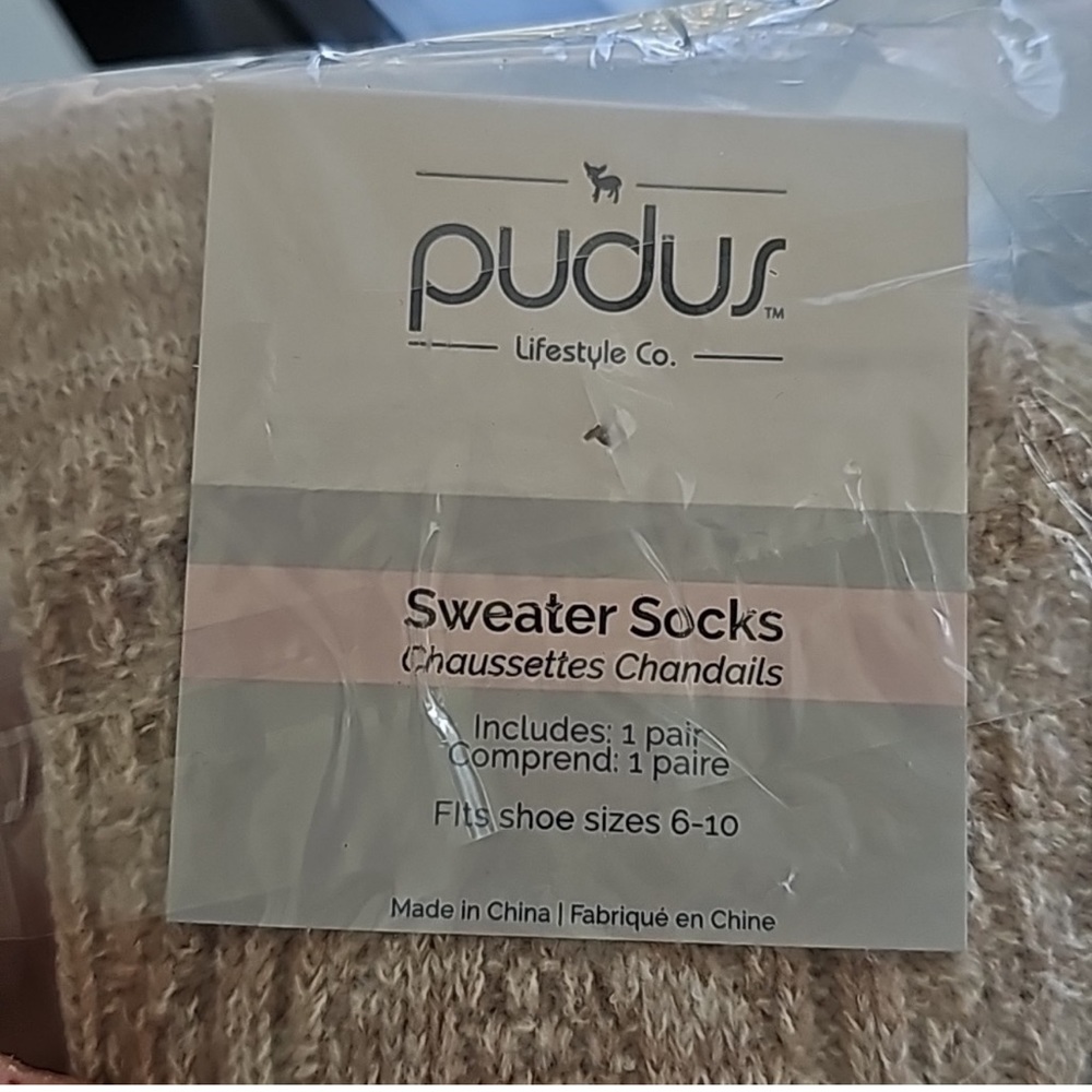 Pudus over the knee sweater socks